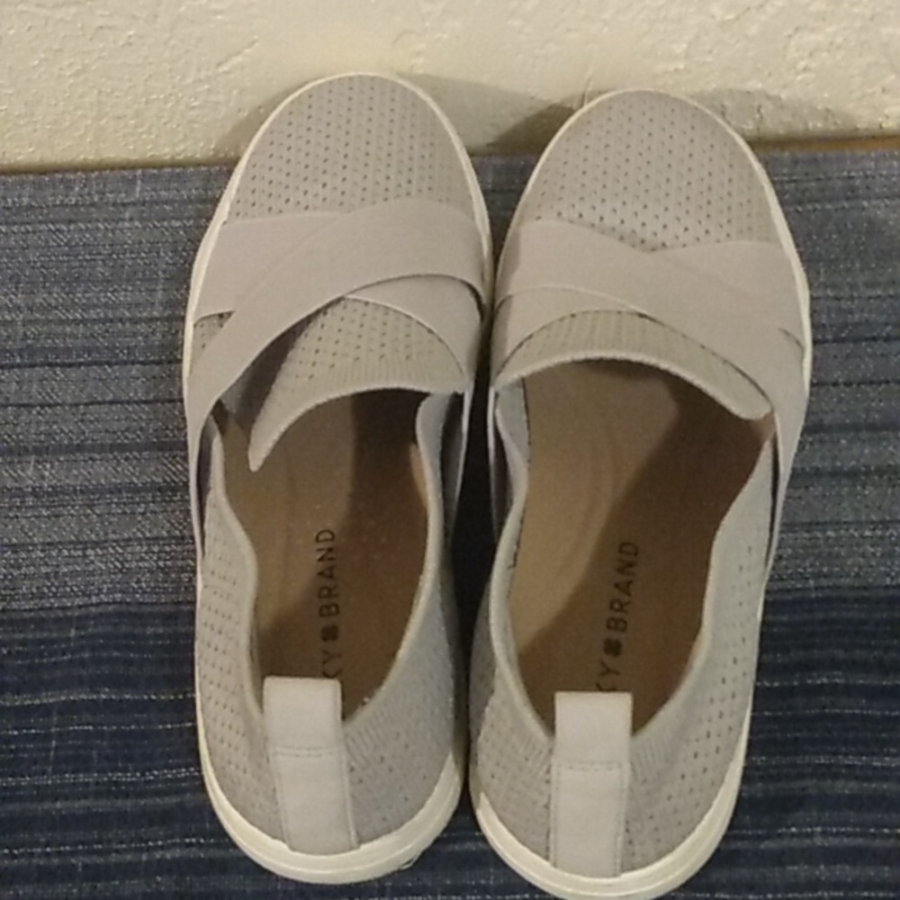 Lucky Brand Larays Women's Shoes Gray Knit Slip On Casual Comfort Sneaker